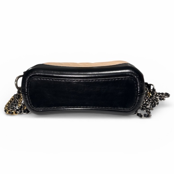 Chanel Gabrielle Two-tone Series 28 Crossbody Bag with Black Card and COA - Picture 10 of 11